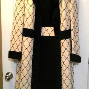 Vintage Lilli Ann Knit c.1960's cream and black quartrefoil Dress with Car coat